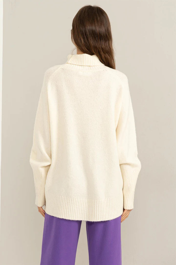 DREAM STATE TURTLENECK LONG SLEEVE SWEATER